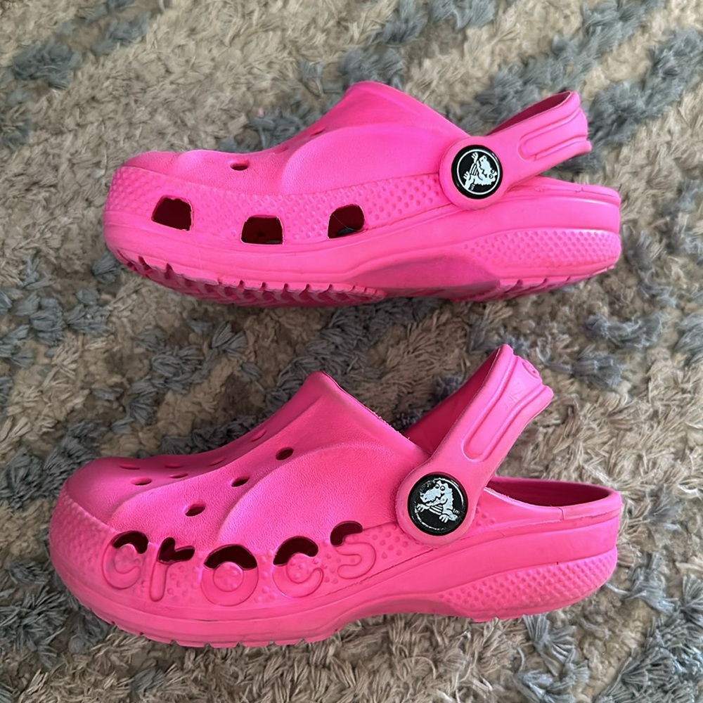 Kids | Girls Electric Pink Croc - Baya Clog - Size C9